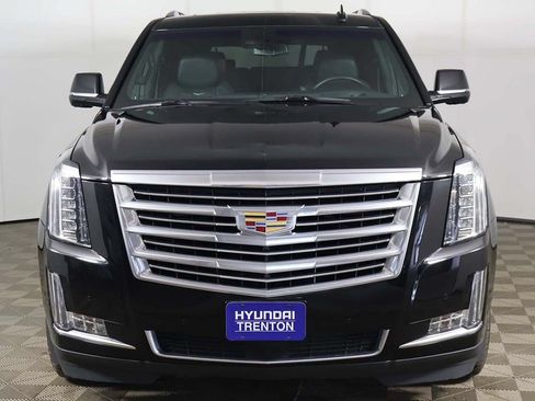 Used 2020 Cadillac Escalade Platinum AWD/4WD image 17
