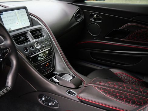 Used 2019 Aston Martin DBS Superleggera image 25