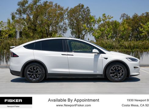Used 2023 Tesla Model X AWD/4WD image 4