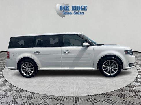 Used 2018 Ford Flex Limited w/ Equipment Group 301A FWD image 4