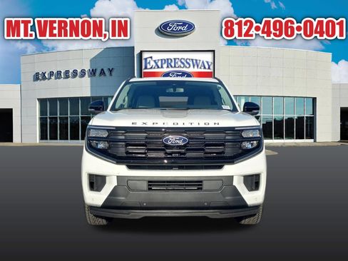 New 2025 Ford Expedition Active AWD/4WD image 3