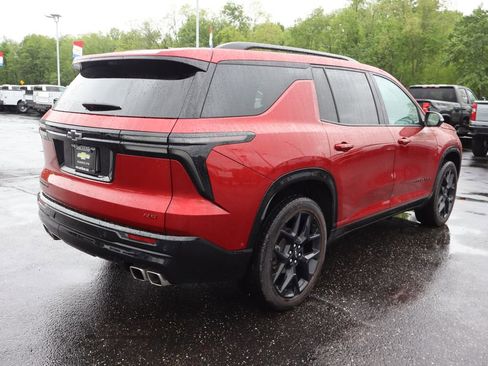 Used 2024 Chevrolet Traverse RS w/ LPO, Floor Liner Package FWD image 42