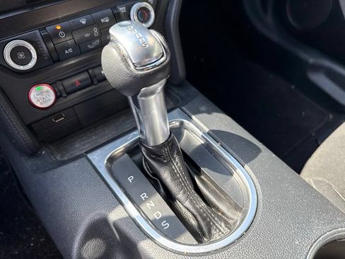 Used 2021 Ford Mustang GT RWD image 14