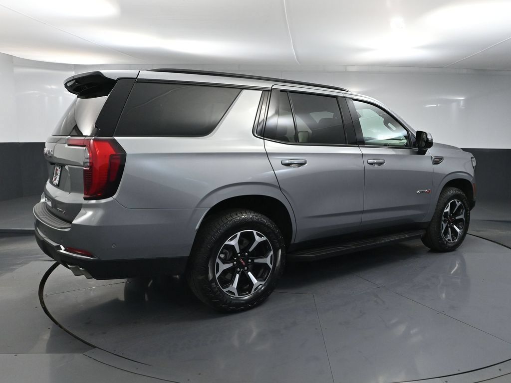 Used 2025 GMC Yukon AT4 AWD/4WD image 4