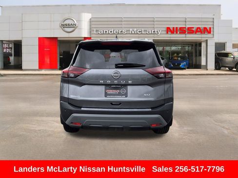 Used 2023 Nissan Rogue SV w/ SV Premium B Package FWD image 5