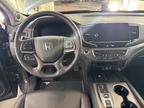 Certified 2025 Honda Ridgeline RTL image 35