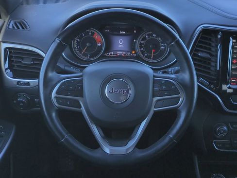 Used 2020 Jeep Cherokee High Altitude image 24