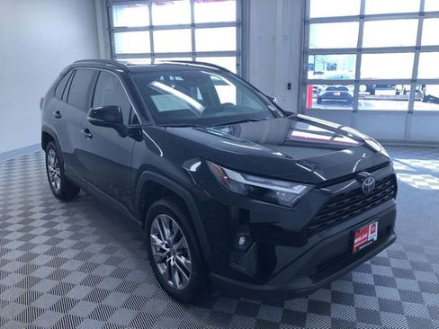 Certified 2022 Toyota RAV4 XLE Premium image 28