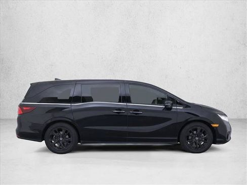 Used 2024 Honda Odyssey Sport image 8