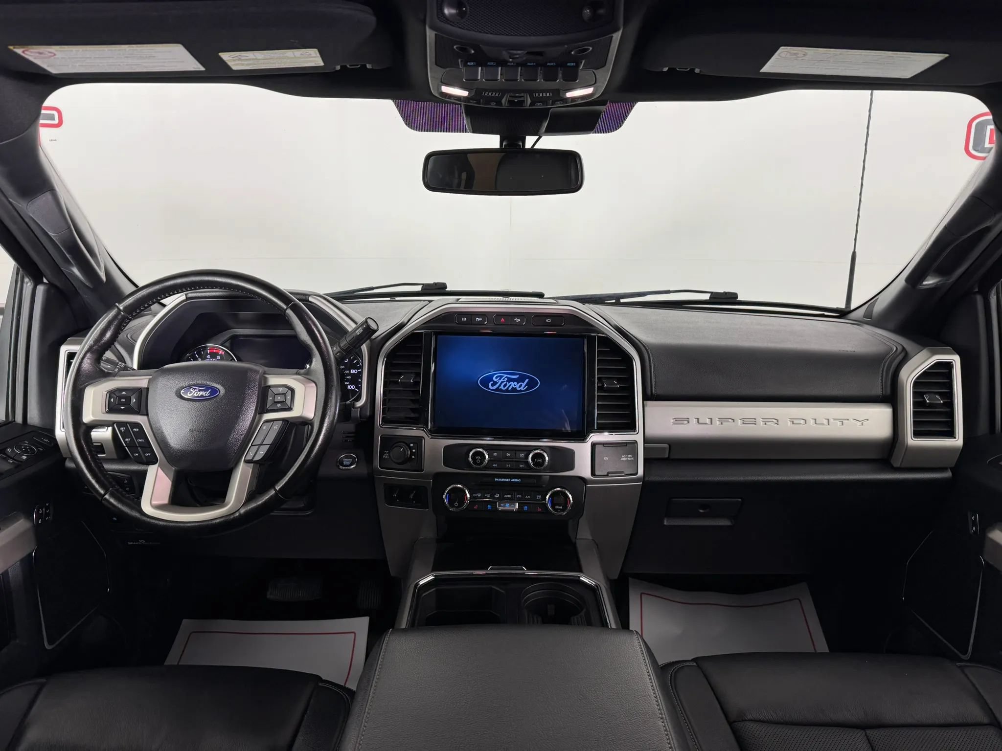 Used 2022 Ford F350 Lariat w/ Black Appearance Package AWD/4WD image 11
