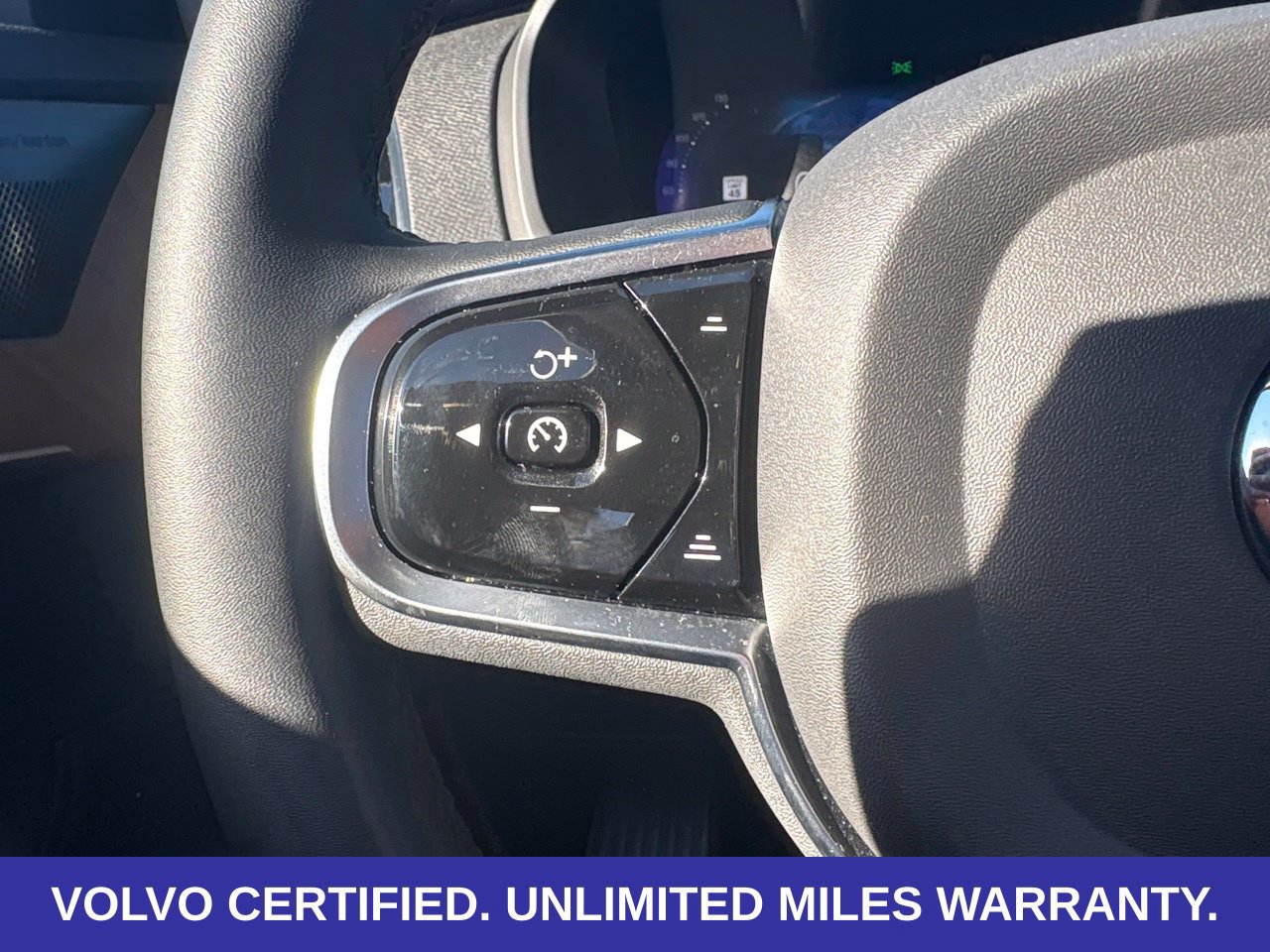 Certified 2024 Volvo XC90 T8 Plus w/ Protection Package Premier AWD/4WD image 23