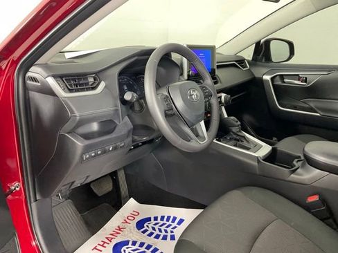 Used 2025 Toyota RAV4 XLE w/ Convenience Package FWD image 19
