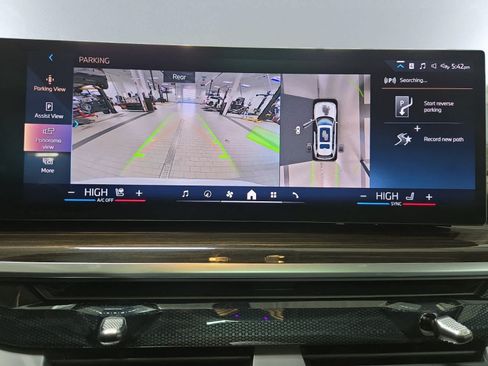 Used 2026 BMW X7 xDrive40i AWD/4WD image 16