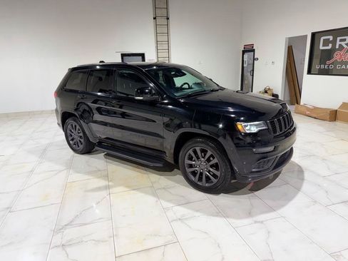 Used 2019 Jeep Grand Cherokee High Altitude RWD image 3