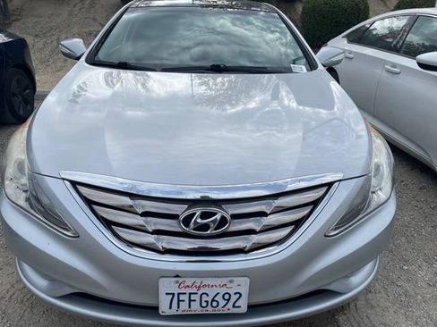 Used 2013 Hyundai Sonata Limited w/ Premium Pkg FWD image 3