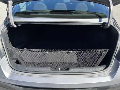 New 2026 Hyundai Elantra Hybrid FWD image 16