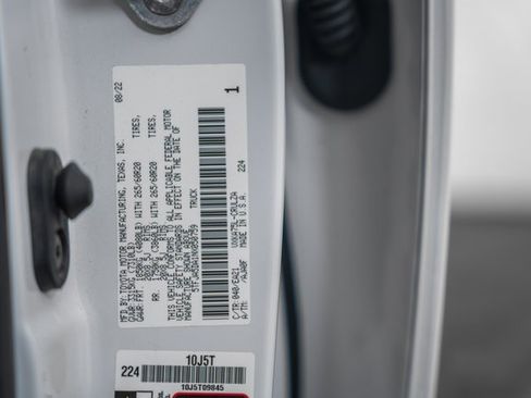 Used 2022 Toyota Tundra Limited image 48