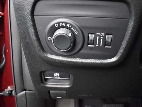 New 2025 Jeep Grand Cherokee Altitude w/ Trailer Tow Package image 14