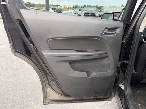 Used 2017 Chevrolet Equinox Premier w/ Enhanced Convenience Package FWD image 15