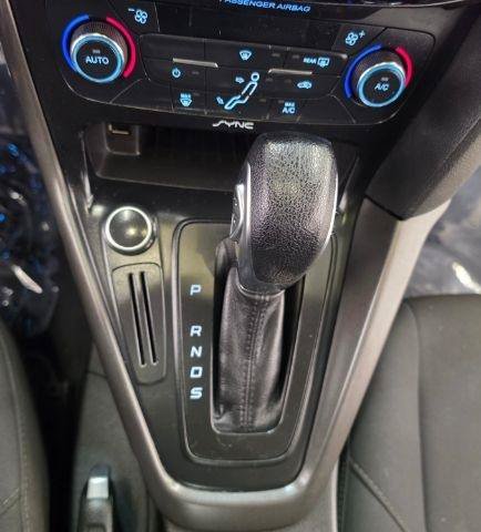 Used 2017 Ford Focus SEL FWD image 25