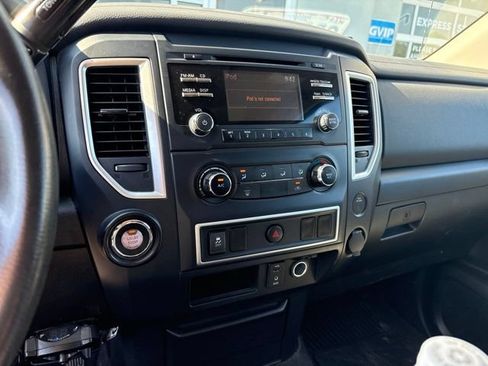 Used 2017 Nissan Titan S RWD image 9