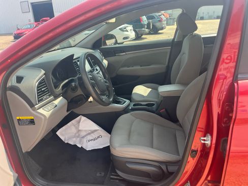 Used 2018 Hyundai Elantra SEL FWD image 9