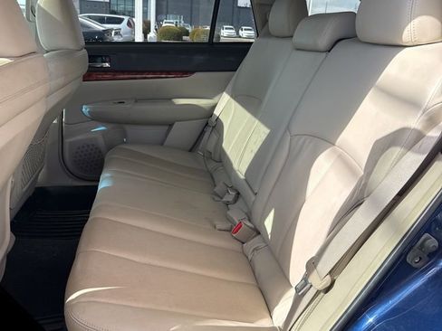 Used 2010 Subaru Outback 3.6R Limited image 19