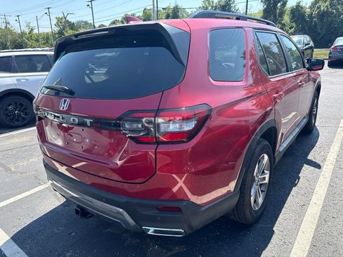 Certified 2026 Honda Pilot EX-L image 4