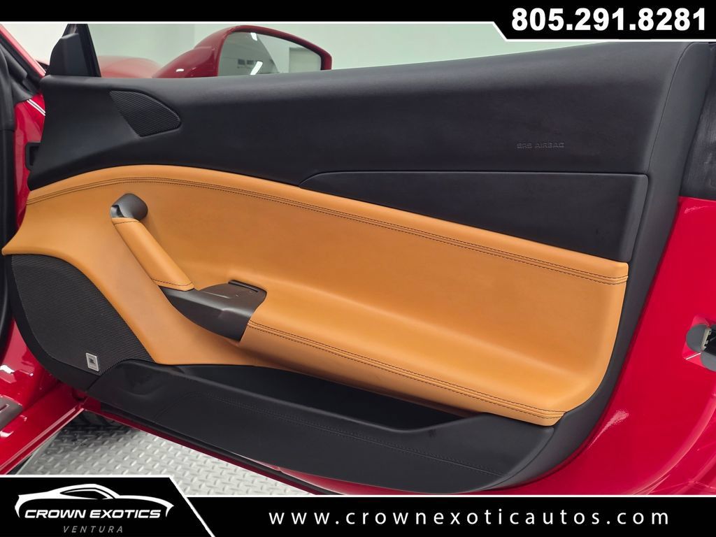 Used 2017 Ferrari 488 GTB RWD image 17