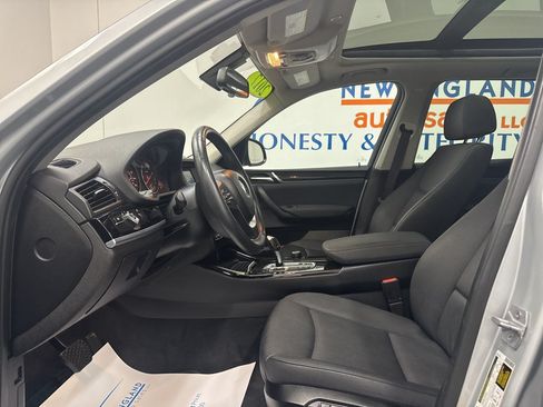 Used 2017 BMW X3 xDrive28i AWD/4WD image 6