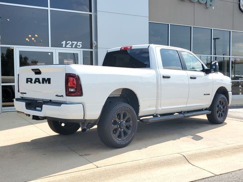 Used 2026 RAM 2500 Big Horn AWD/4WD image 4
