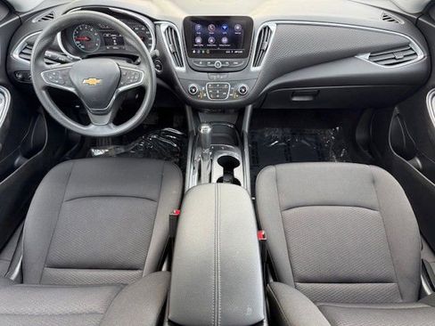 Used 2020 Chevrolet Malibu LT image 17