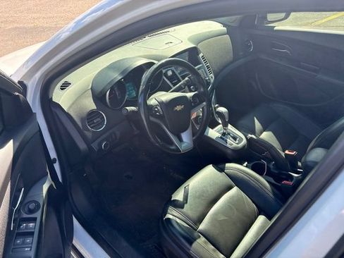 Used 2014 Chevrolet Cruze LT FWD image 12