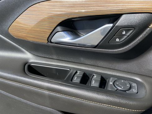 Used 2021 GMC Terrain SLE w/ LPO, Floor Liner Package image 22