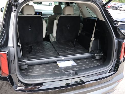 Used 2024 Kia Sorento SX AWD/4WD image 8