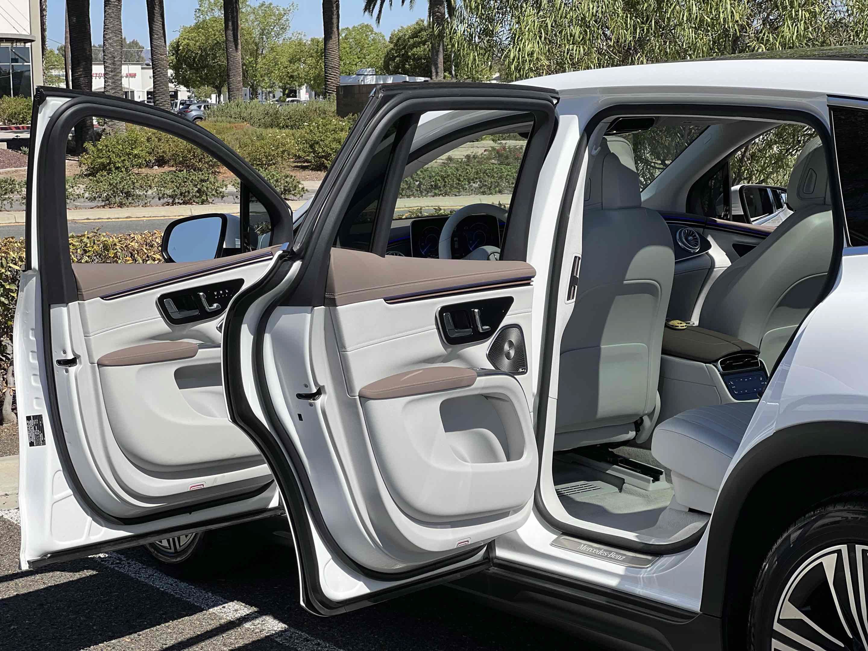 Used 2023 Mercedes-Benz EQS 450+ SUV image 58