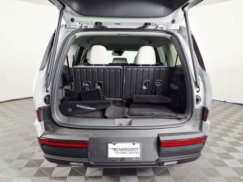 Certified 2026 Hyundai Santa Fe SE FWD image 8