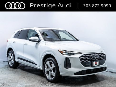Used 2025 Audi Q5 Premium Plus w/ Premium Plus AWD/4WD image 10