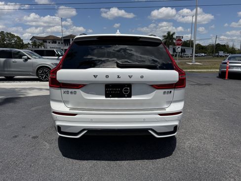 Used 2024 Volvo XC60 B5 Ultimate w/ Protection Package Premier AWD/4WD image 4