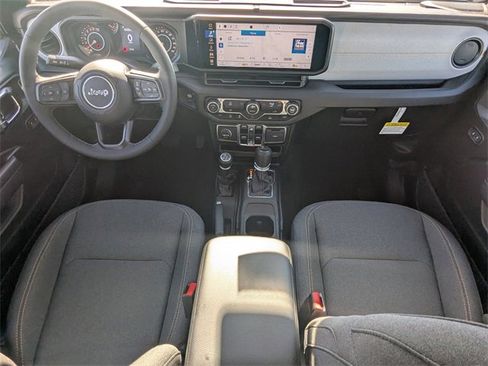 New 2025 Jeep Gladiator Sport image 17