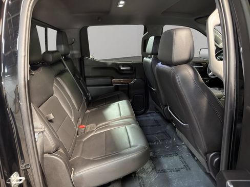 Used 2021 Chevrolet Silverado 1500 LT AWD/4WD image 18