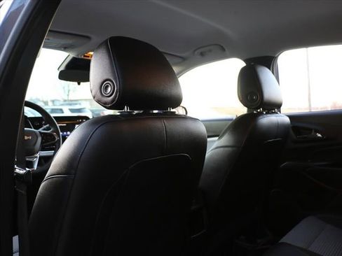 Used 2024 Chevrolet Trax LT w/ Driver Confidence Package image 14