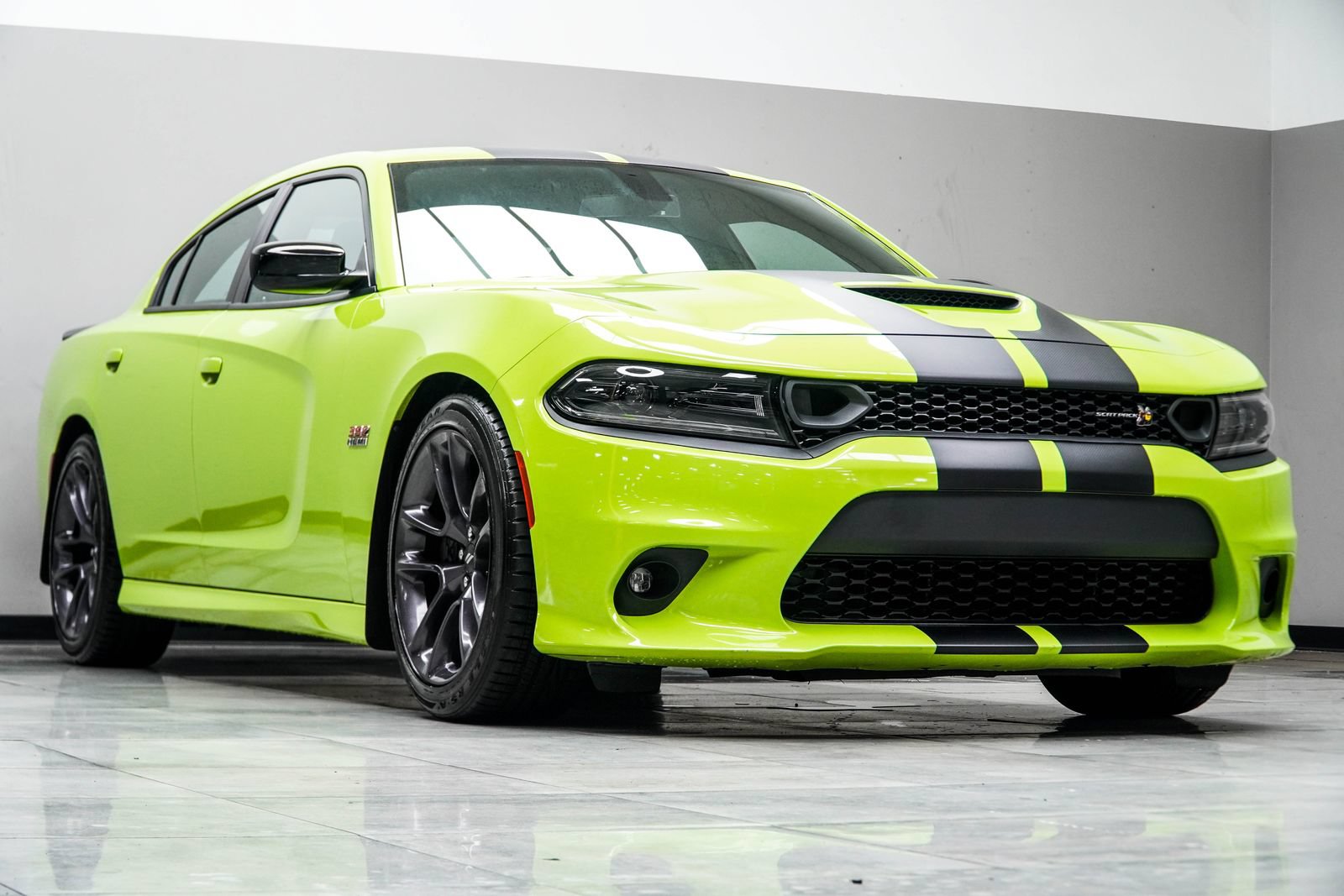 Used 2023 Dodge Charger Scat Pack w/ Plus Group RWD image 5