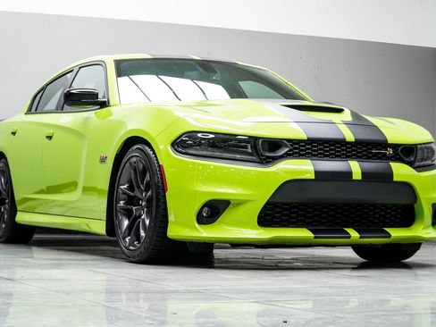 Used 2023 Dodge Charger Scat Pack w/ Plus Group RWD image 5