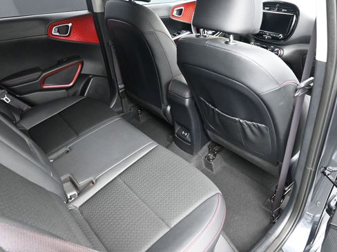 Used 2023 Kia Soul GT-Line image 10