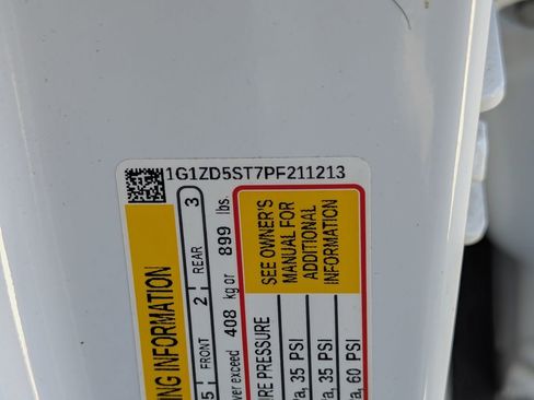 Used 2023 Chevrolet Malibu LT FWD image 35