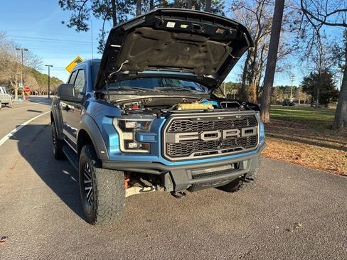 Used 2019 Ford F150 Raptor w/ Equipment Group 801A Mid image 20