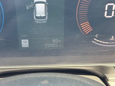 Used 2025 Hyundai Kona SEL FWD image 19