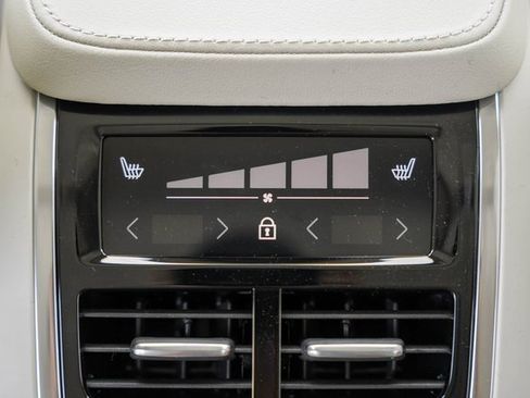 New 2025 Volvo XC90 T8 Ultra w/ Protection Package Premier image 28