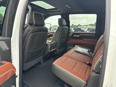 New 2026 GMC Sierra 2500 Denali Ultimate AWD/4WD image 23